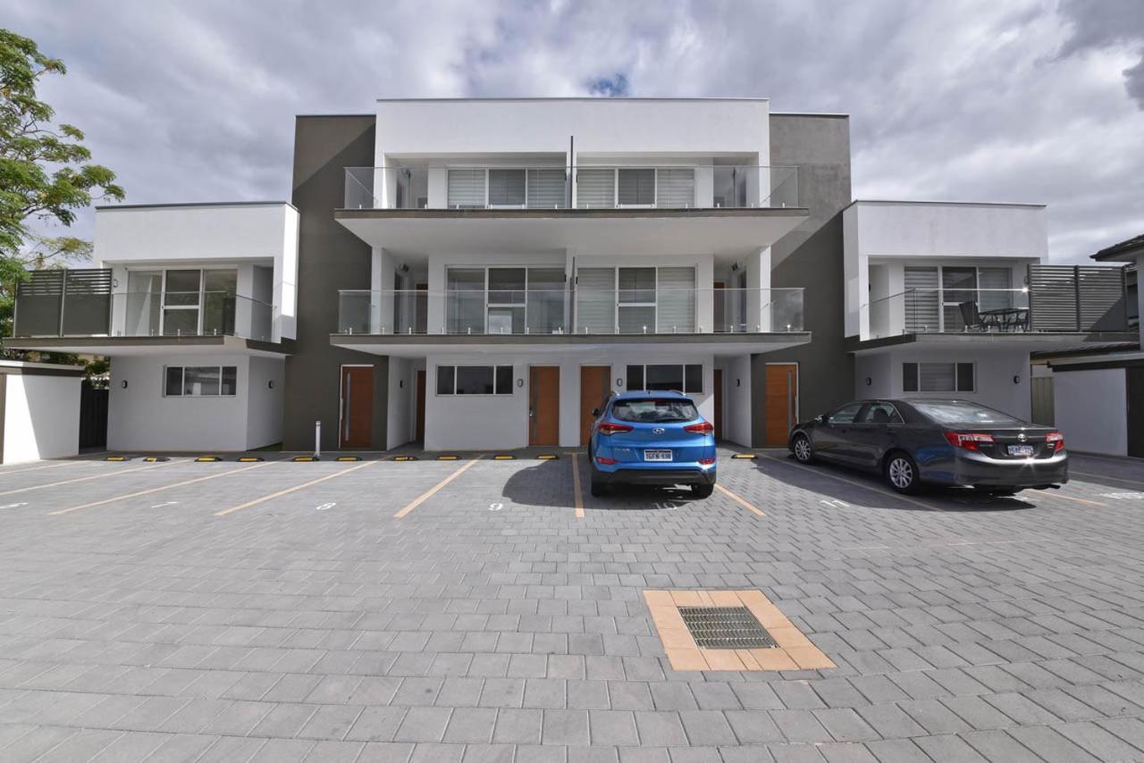 2X2 Modern Apartment Near Airport And City เพิร์ท ภายนอก รูปภาพ