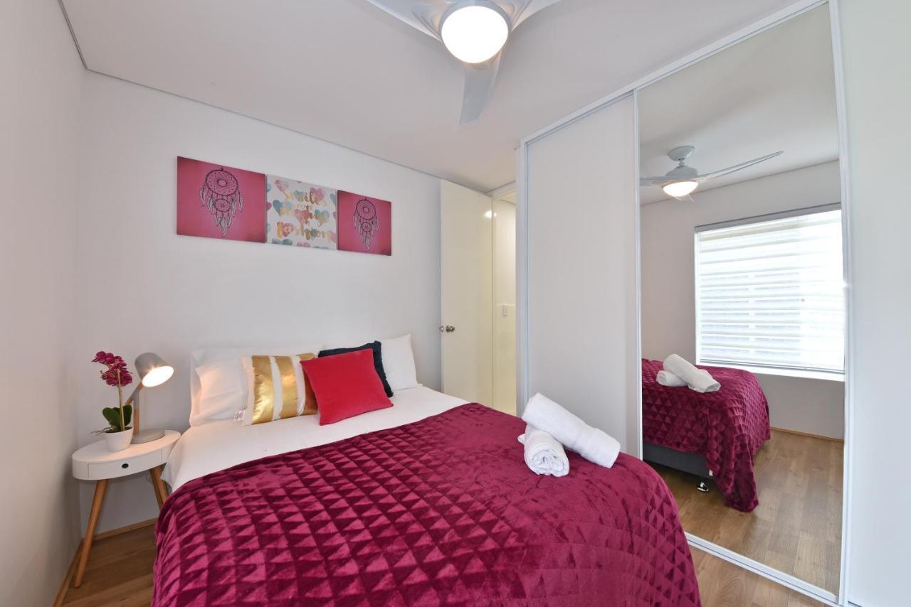 2X2 Modern Apartment Near Airport And City เพิร์ท ภายนอก รูปภาพ
