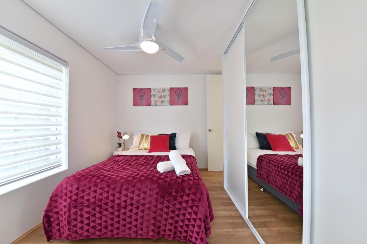 2X2 Modern Apartment Near Airport And City เพิร์ท ภายนอก รูปภาพ