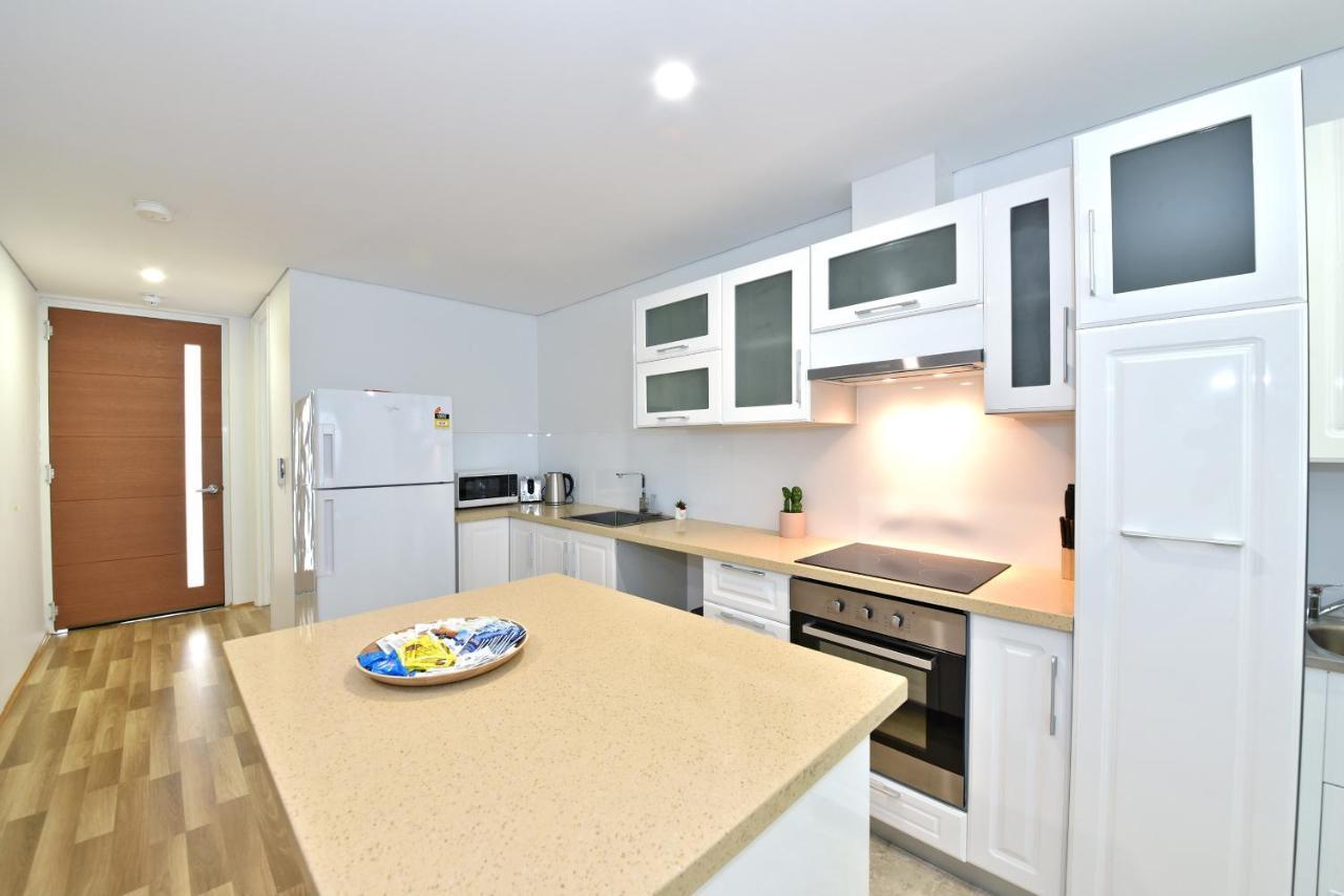 2X2 Modern Apartment Near Airport And City เพิร์ท ภายนอก รูปภาพ