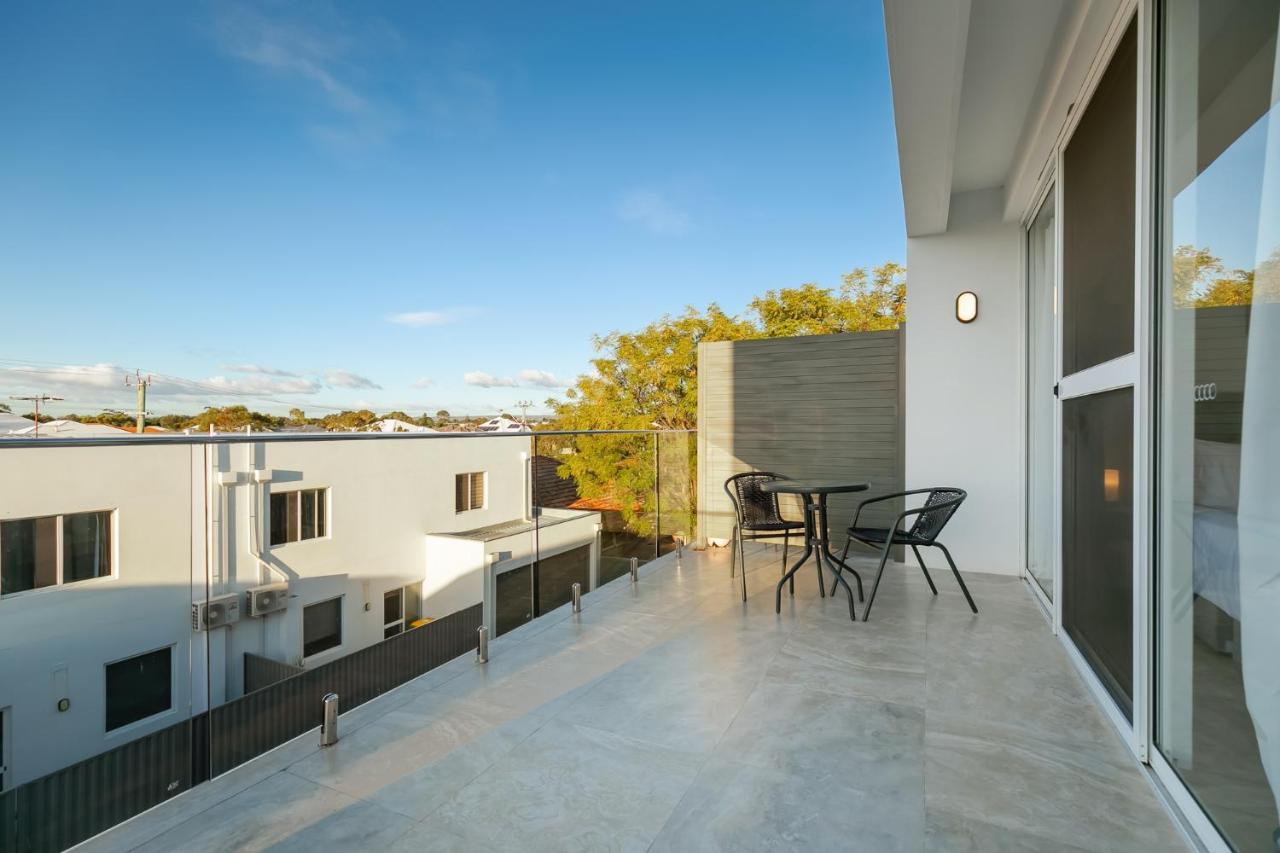 2X2 Modern Apartment Near Airport And City เพิร์ท ภายนอก รูปภาพ