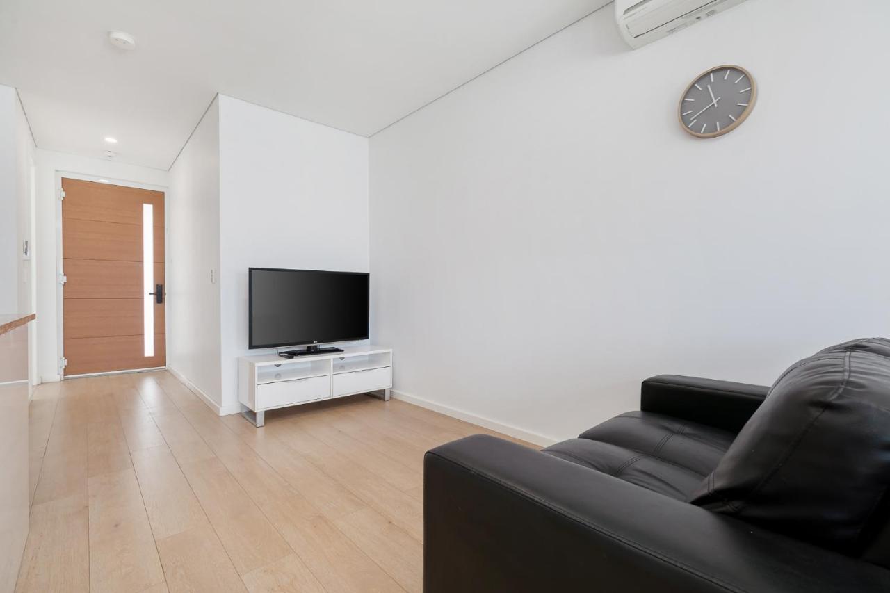 2X2 Modern Apartment Near Airport And City เพิร์ท ภายนอก รูปภาพ